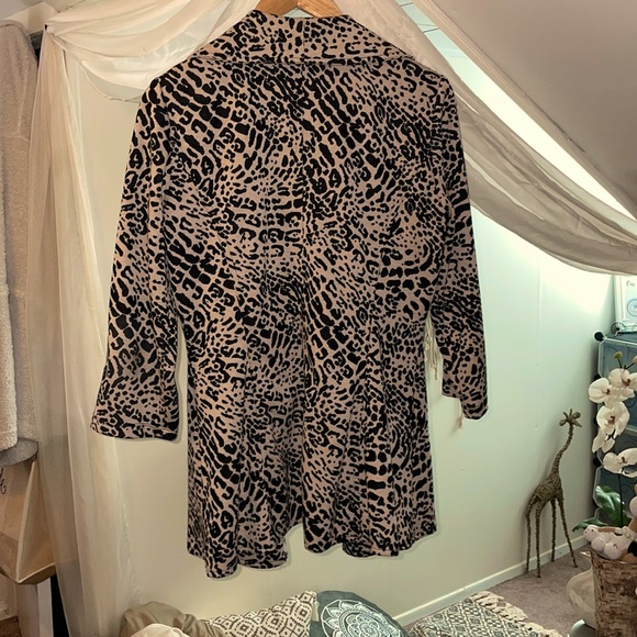 Calvin Klein animal print ruffled blazer - Picture 4 of 6